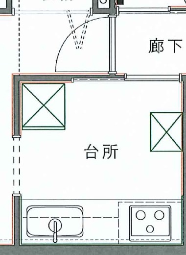 キッチンは壁付けでした。出入口は廊下側とダイニング側にあり、収納がばらばらに配置されていました。