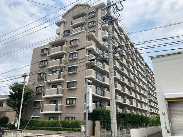 アンピール空港通り一号館