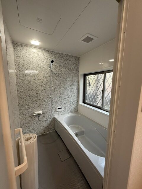 ぴかぴかのシステムバス！